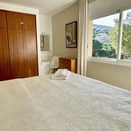In With Private Pool & Nearby Villa