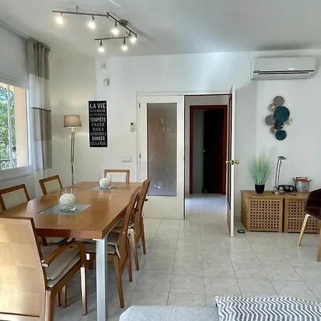 In With Private Pool & Nearby